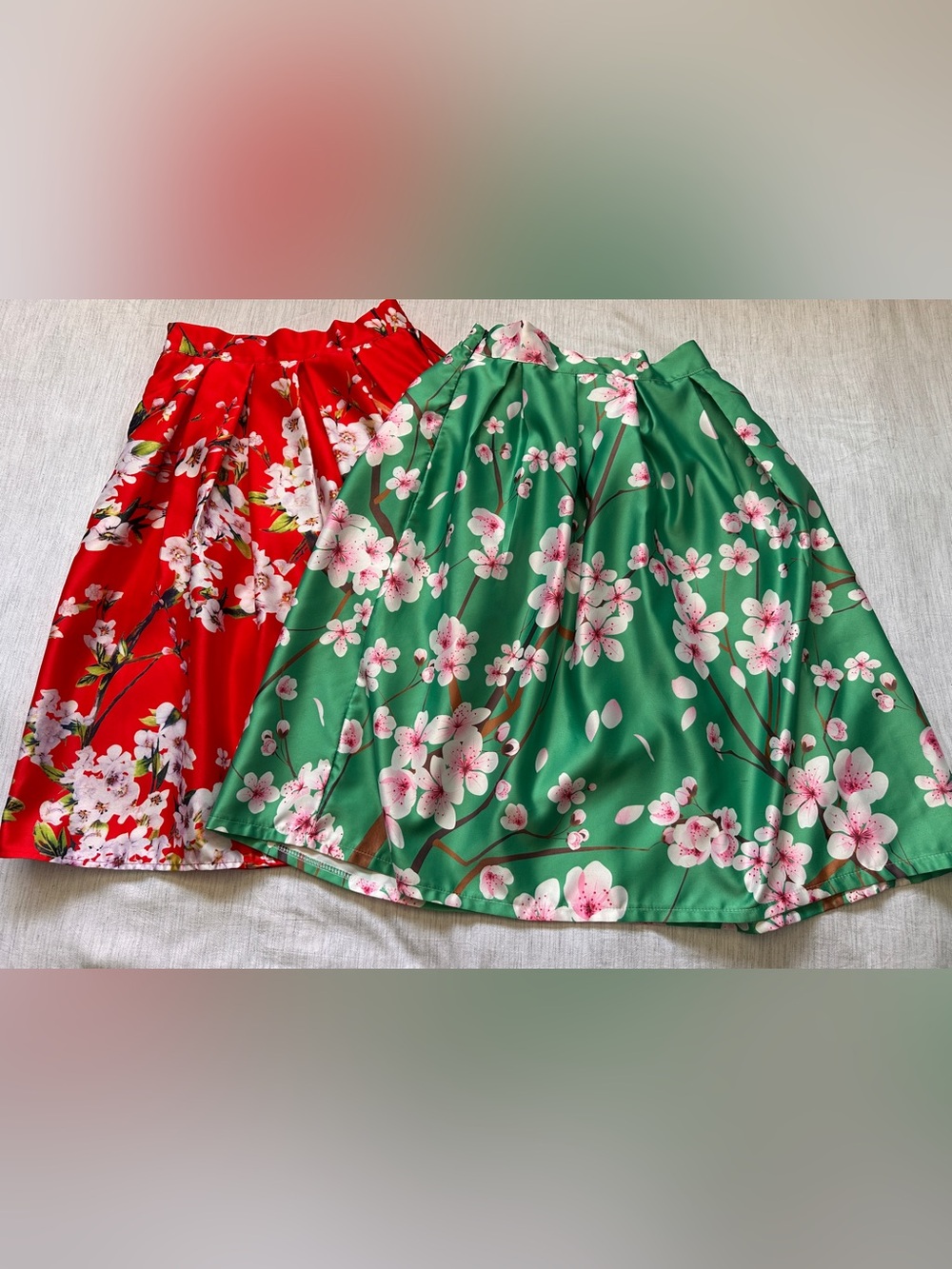 Bundle of 2 Floral Pleated Skirts Red and Green Size L XL *Read Description*